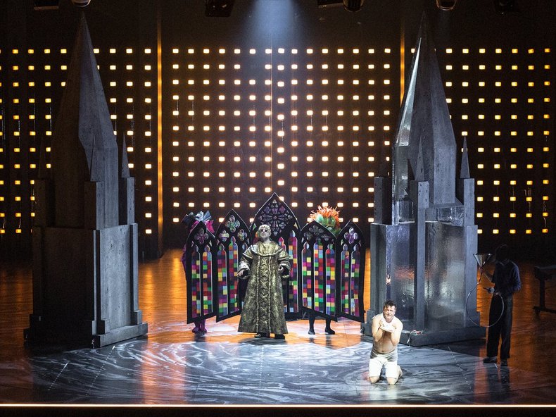 © Oper Köln/Bernd Uhlig