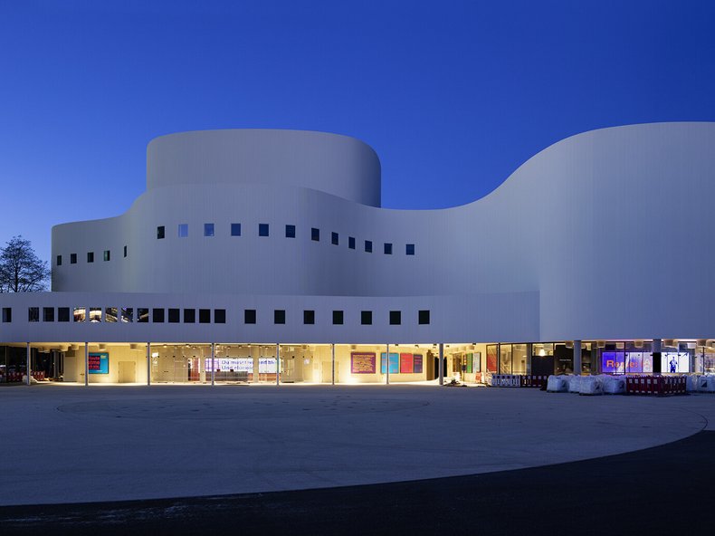 © ingenhoven architects / HGEsch, Düsseldorfer Schauspielhaus