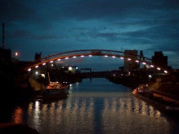 © Fatih Kuceren, Nächtliches Ruhrgebiet